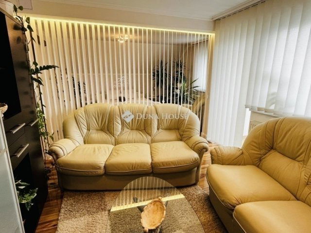 Eladó családi ház, Monoron 139 M Ft, 4 szobás