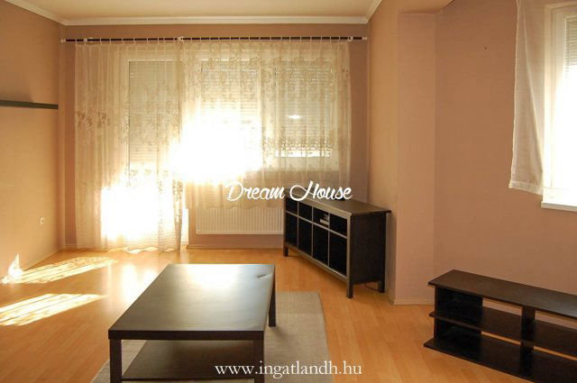 Kiadó téglalakás, albérlet, Nyíregyházán 130 E Ft / hó