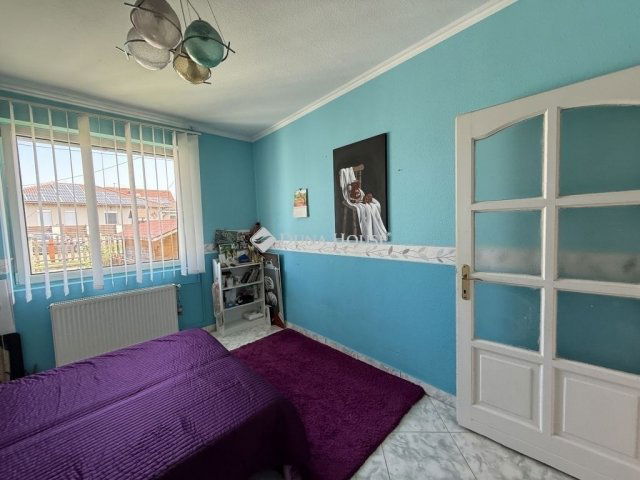 Eladó ikerház, Érden 99.9 M Ft, 5 szobás / költözzbe.hu