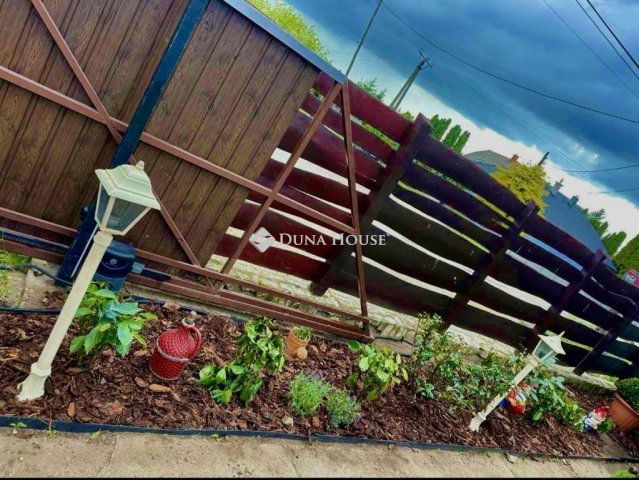 Eladó családi ház, Pilisen 72.5 M Ft, 5 szobás