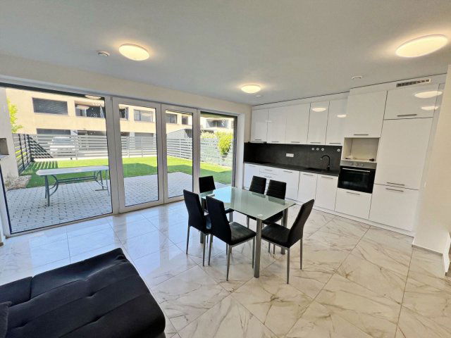 Kiadó ikerház, albérlet, Debrecenben 650 E Ft / hó, 5 szobás