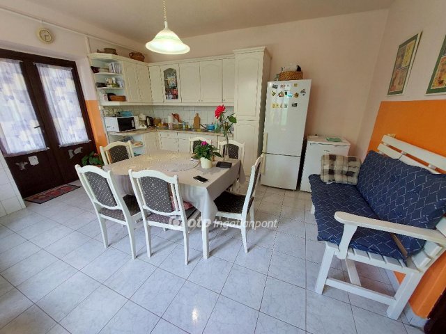 Eladó családi ház, Szentesen 85 M Ft, 7 szobás