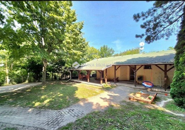 Eladó családi ház, Telkin 129.9 M Ft, 3+1 szobás