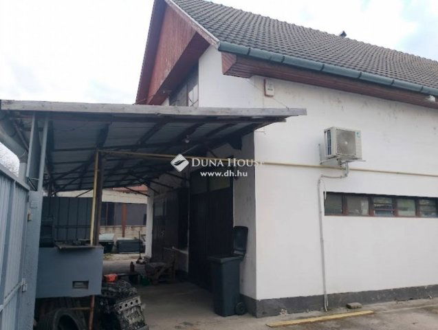 Eladó családi ház, Gödön 159 M Ft, 5 szobás