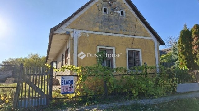 Eladó családi ház, Márokon 8.9 M Ft, 2 szobás