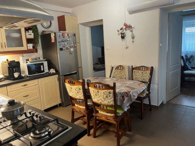 Eladó családi ház, Szigethalmon 59.9 M Ft, 2 szobás