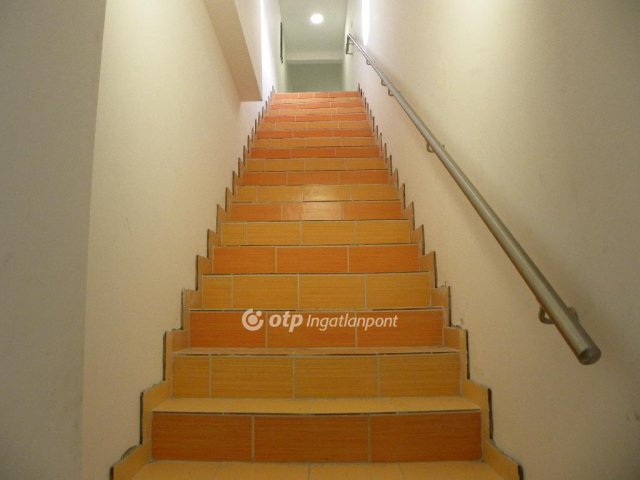 Eladó téglalakás, Budapesten, XVI. kerületben 45 M Ft, 2 szobás
