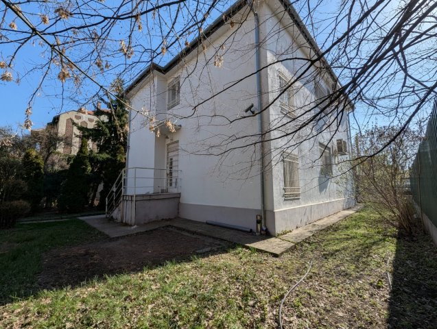 Eladó iroda, Budapesten, XVIII. kerületben 189 M Ft