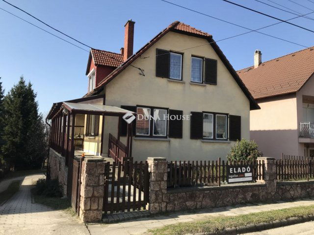 Eladó családi ház, Móron 109.9 M Ft, 5 szobás