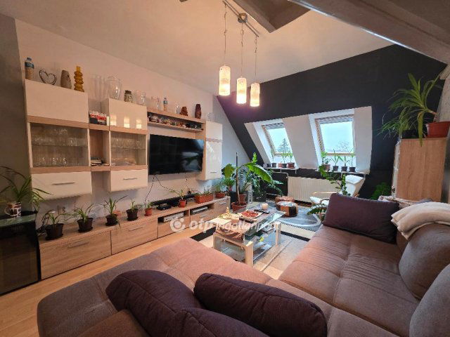 Eladó téglalakás, Egerben 61.9 M Ft, 2+2 szobás