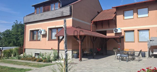 Eladó családi ház, Balatonfőkajáron 139.9 M Ft, 5 szobás