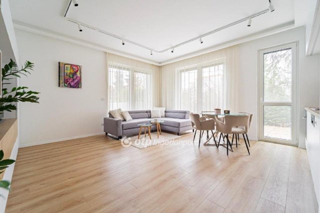 Eladó téglalakás, Budapesten, XII. kerületben 217 M Ft, 3 szobás