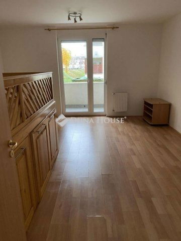 Eladó téglalakás, Veszprémben 49.9 M Ft, 1 szobás