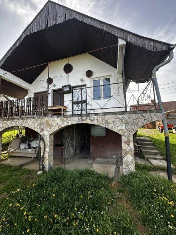 Eladó ikerház, Csonkahegyháton 7.5 M Ft, 1 szobás
