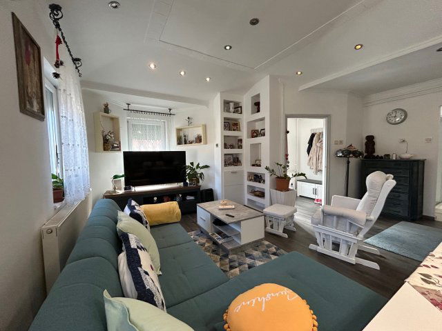 Eladó ikerház, Debrecenben 84.9 M Ft, 2+1 szobás