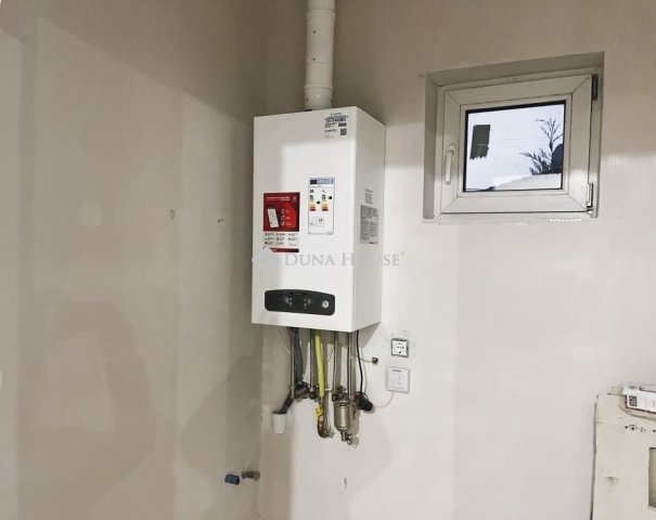 Eladó családi ház, Délegyházán 120 M Ft, 4 szobás