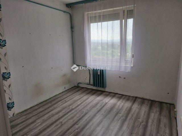 Eladó panellakás, Oroszlányban, Táncsics Mihály úton 29 M Ft