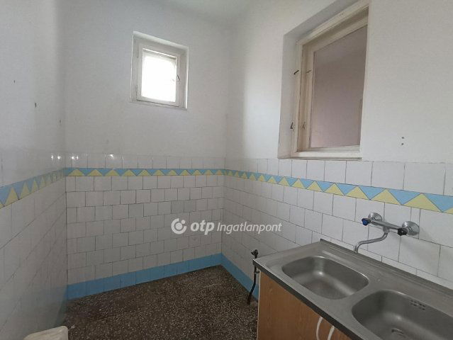 Eladó családi ház, Jászfényszarun 47.9 M Ft, 3 szobás