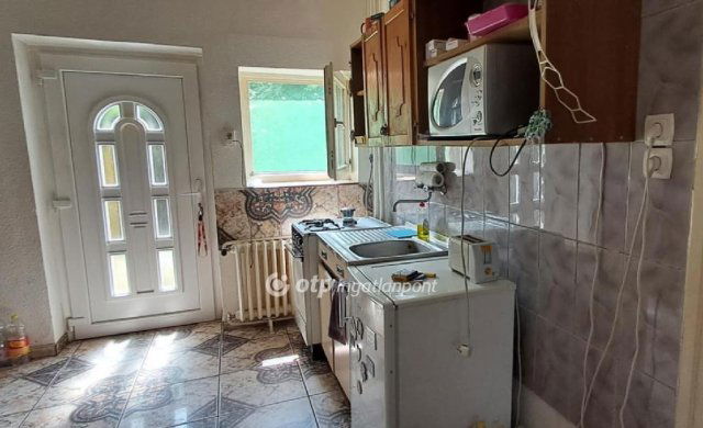 Eladó téglalakás, Salgótarjánban 17.9 M Ft, 3 szobás