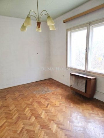 Eladó téglalakás, Pécsett 44.9 M Ft, 2 szobás