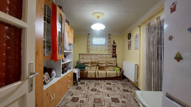 Eladó családi ház, Sarkadon, Szegfű utcában 13 M Ft, 3 szobás