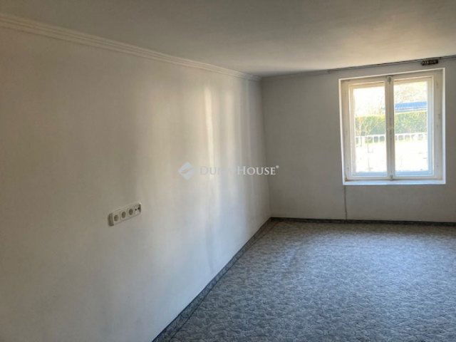 Eladó családi ház, Csákberényben 19.9 M Ft, 2 szobás
