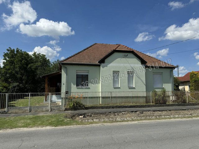 Eladó családi ház, Murakeresztúron 36.5 M Ft, 3 szobás