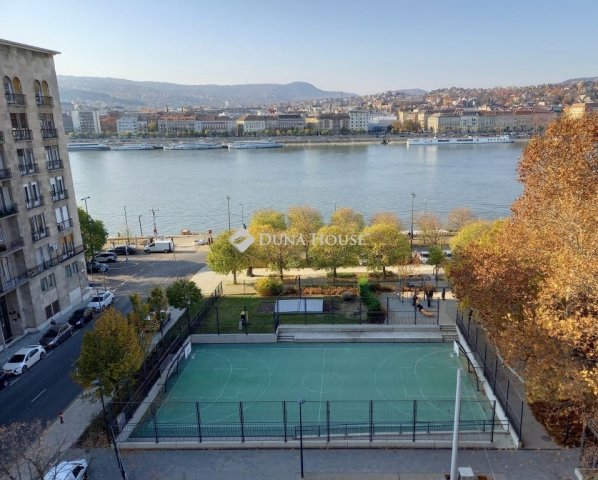 Kiadó téglalakás, albérlet, Budapesten, V. kerületben, 2 szobás