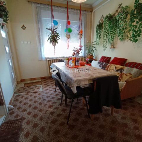 Eladó családi ház, Kecskeméten 62 M Ft, 3 szobás