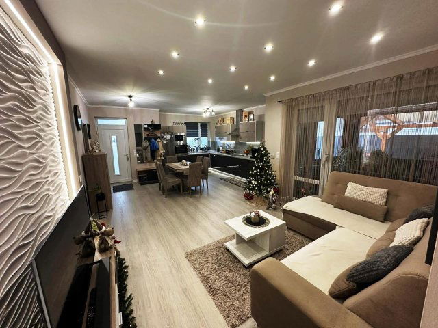 Eladó családi ház, Nyíregyházán 97.5 M Ft, 3 szobás