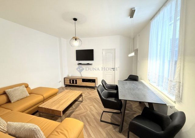 Eladó téglalakás, Budapesten, XX. kerületben 49.9 M Ft, 2 szobás