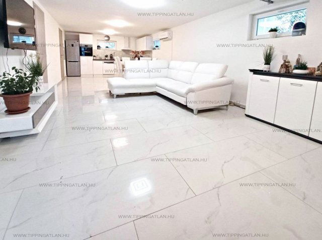 Eladó családi ház, Szigetmonostorban 104.9 M Ft, 6 szobás