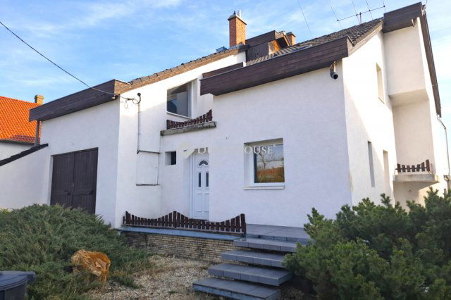 Eladó családi ház, Veresegyházon 118 M Ft, 5 szobás