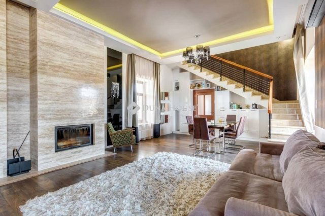 Eladó családi ház, Dabason 249 M Ft, 8 szobás