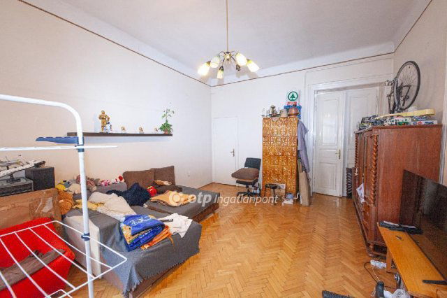 Eladó téglalakás, Budapesten, VI. kerületben 99.8 M Ft, 2 szobás