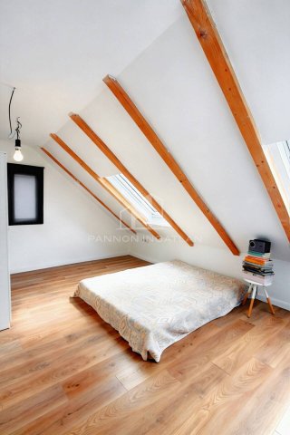 Eladó családi ház, Balatonfüreden 119.9 M Ft, 4 szobás