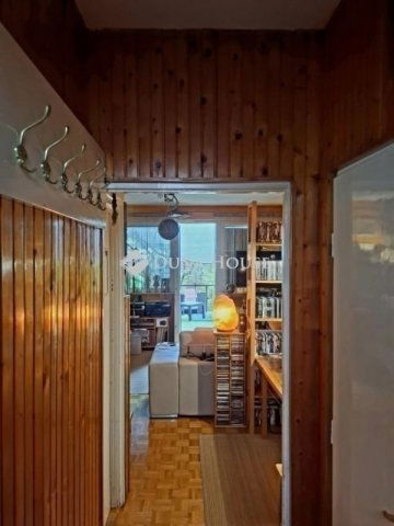 Eladó családi ház, Szentendrén 95.9 M Ft, 3 szobás