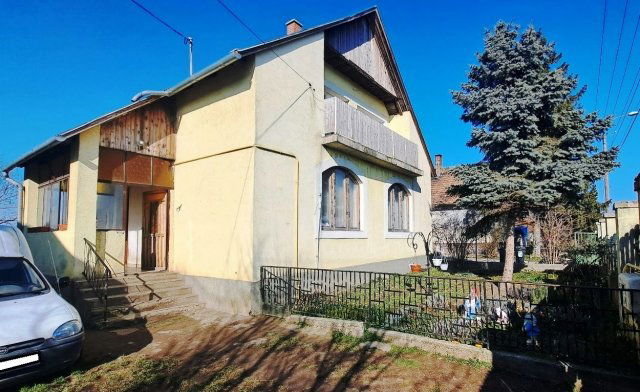 Eladó családi ház, Berhidán 42.9 M Ft, 5 szobás