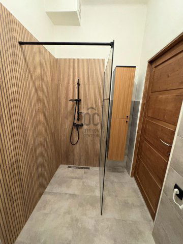 Eladó téglalakás, Budapesten, III. kerületben 93.9 M Ft