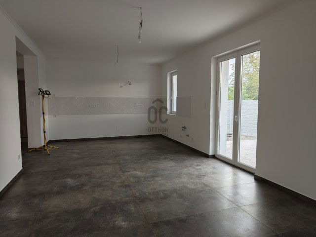 Eladó ikerház, Szigetszentmártonban 93 M Ft, 4 szobás