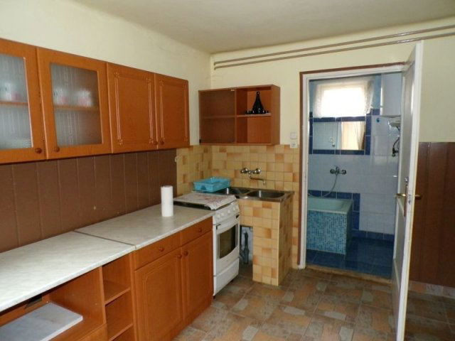 Eladó családi ház, Szentendrén 90 M Ft, 3+3 szobás