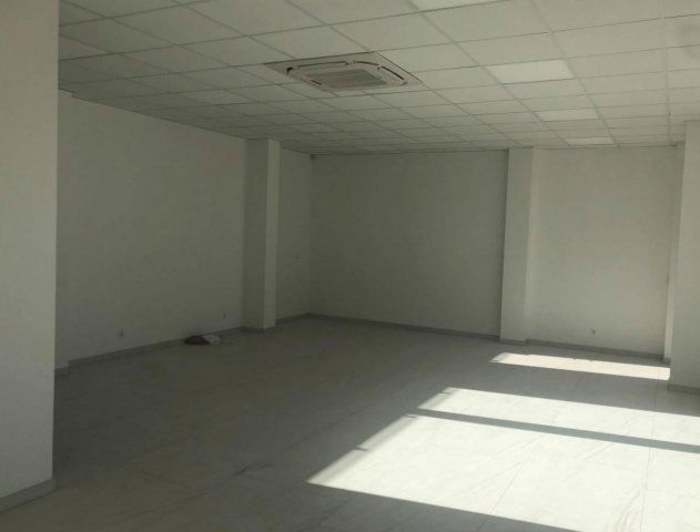 Kiadó üzlethelyiség, Győrött 190 E Ft / hó, 1 szobás