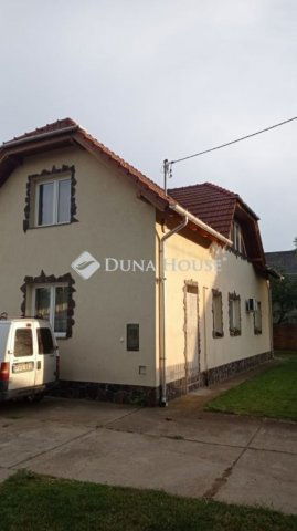 Eladó családi ház, Budapesten, XVI. kerületben 210 M Ft