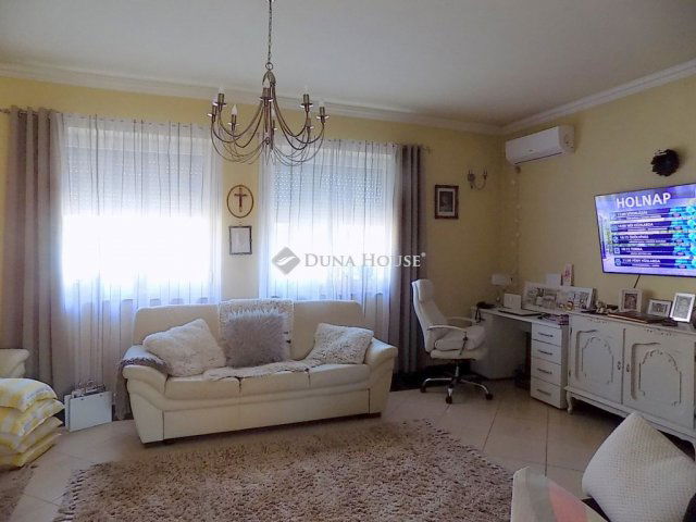 Eladó családi ház, Kaposváron, Bem utcában 74.9 M Ft, 5 szobás