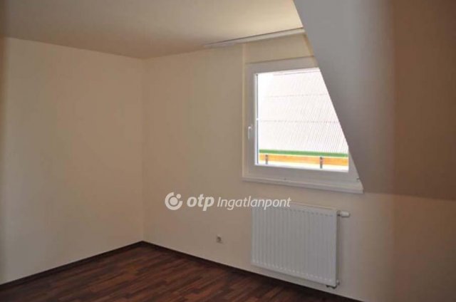 Eladó családi ház, Gárdonyban 150 M Ft, 5+5 szobás