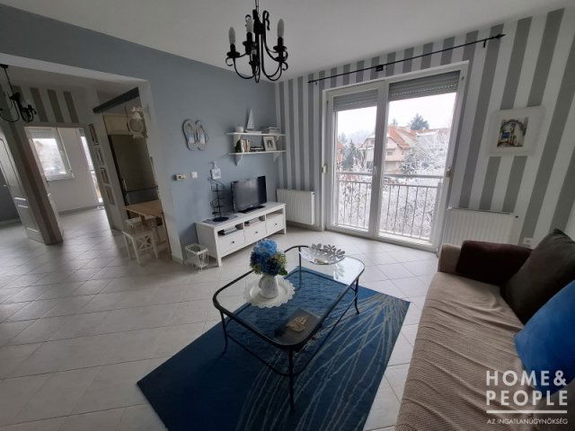 Eladó téglalakás, Szegeden 69.99 M Ft, 3 szobás