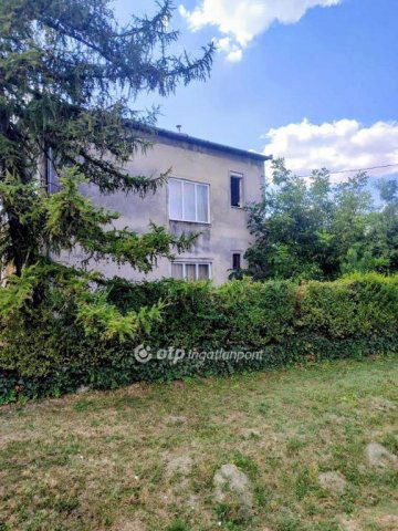 Eladó családi ház, Kiskunlacházán 69.9 M Ft, 4 szobás