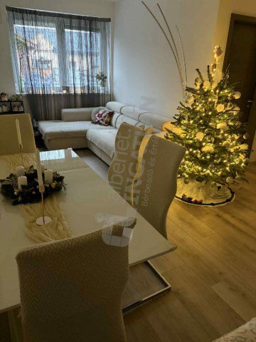 Kiadó téglalakás, albérlet, Aszódon, Kossuth Lajos utcában