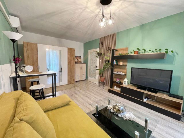 Kiadó panellakás, albérlet, Debrecenben 250 E Ft / hó, 2 szobás