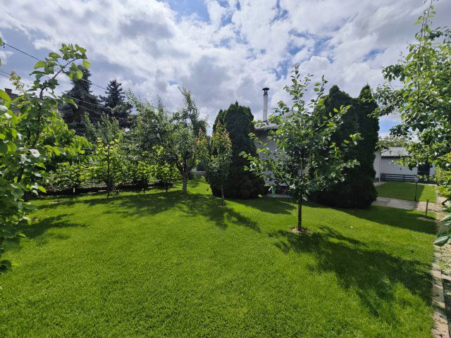 Eladó családi ház, Szigetszentmiklóson 134 M Ft, 4 szobás